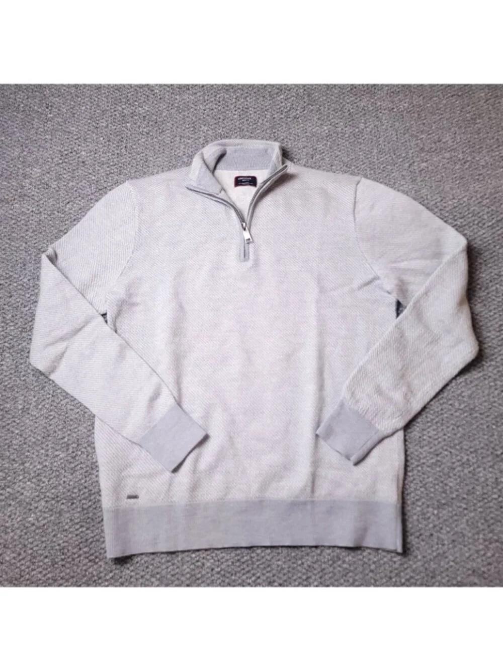 UNTUCKit Hansen Merino Wool Sweater Mens M Medium  Gray Pullover Long Sleeve